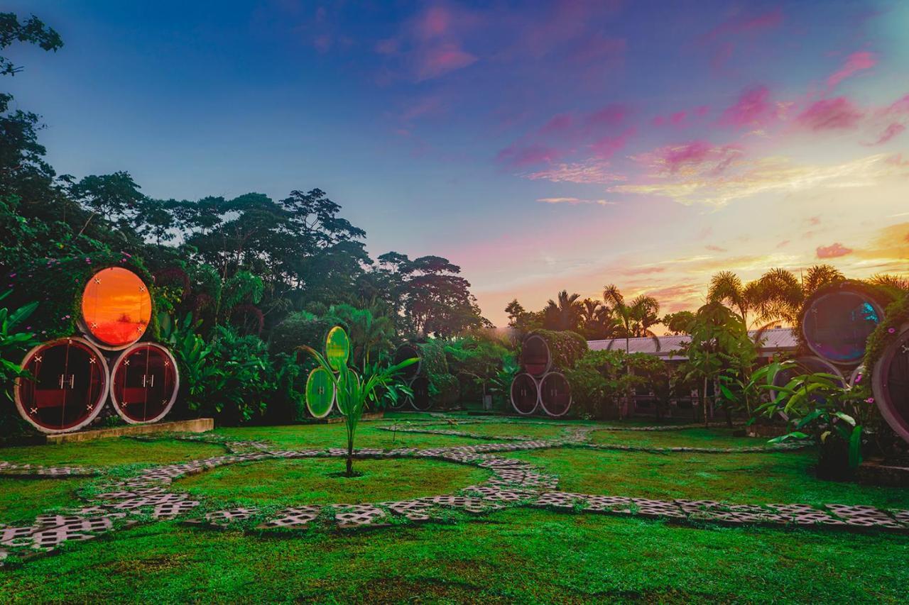 Arenal Backpackers Resort La Fortuna Luaran gambar The Labyrinth at the University of the West Indies, Cave Hill Campus