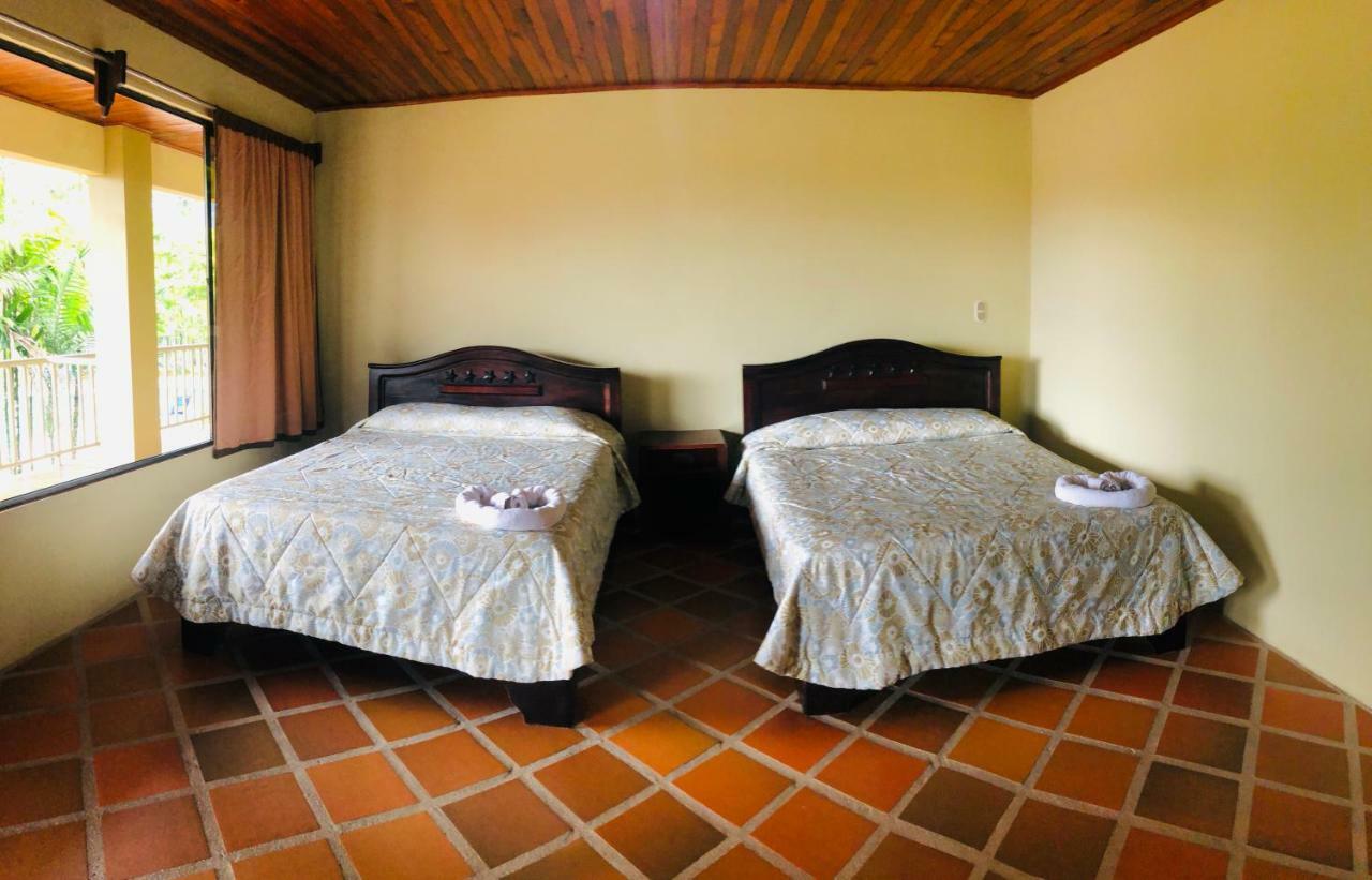 Arenal Backpackers Resort La Fortuna Luaran gambar