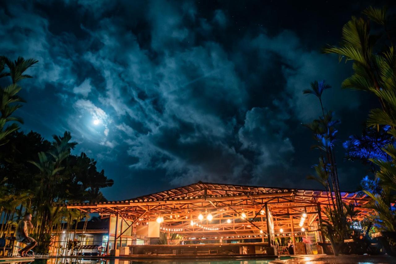 Arenal Backpackers Resort La Fortuna Luaran gambar The stage at the Amphitheater